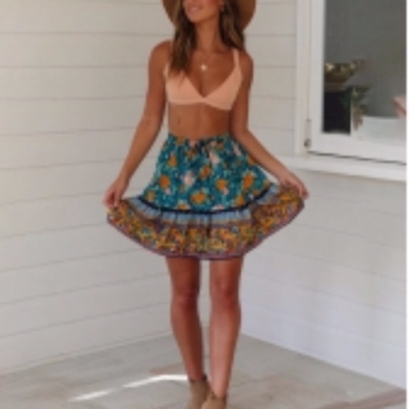 NWT floral skirt - Picture 3 of 3